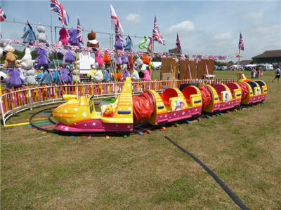 rides inflatables 240